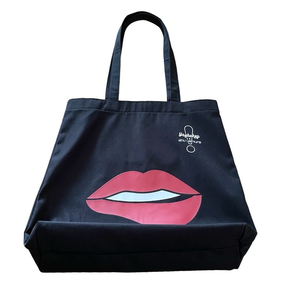 Yazbukey x Shu Uemura Tote Bag, Black with Lips Graphic - Picture 4 of 7